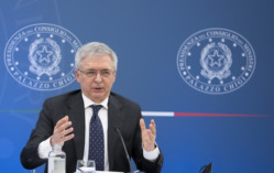 Def: Franco, anche con Pil piatto crescita sarebbe 2,3%